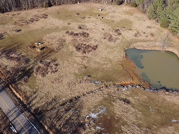 2nd image of 2048 County Road 4160