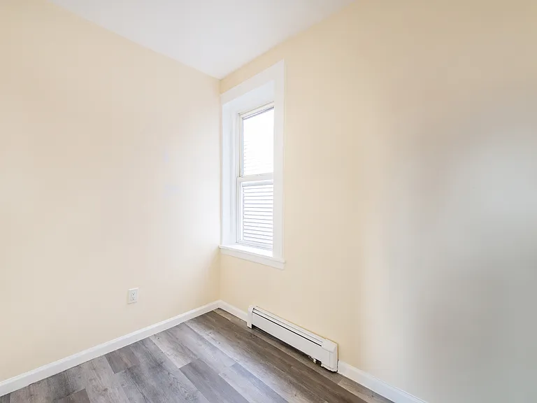 287 N 10th St #2 — Photo 13
