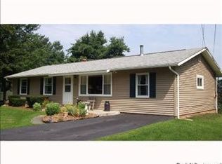 5815 Winacre Dr, La Fayette, NY 13084