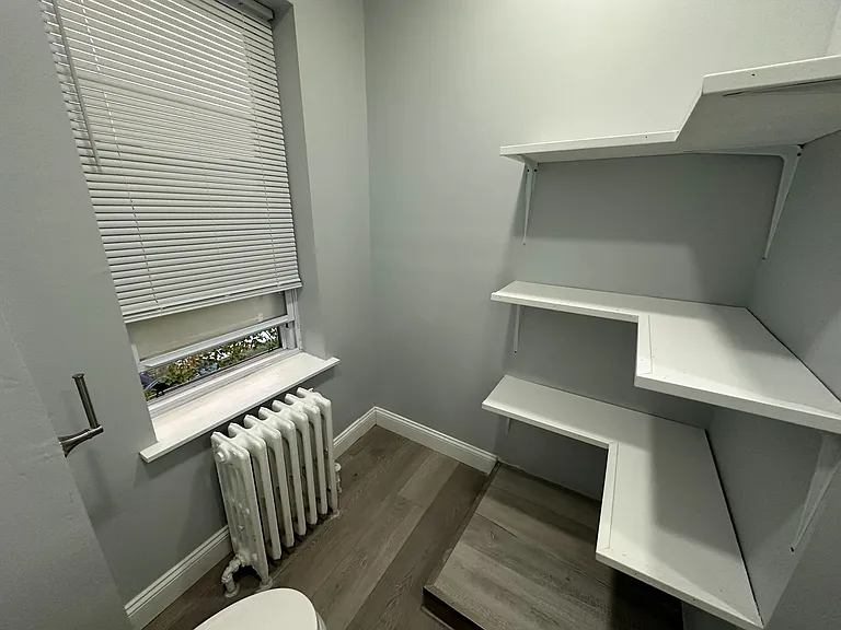 6236 Hasbrook Ave #3 — Photo 9