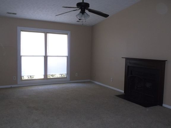 3rd image of 1652 Veanna Dr