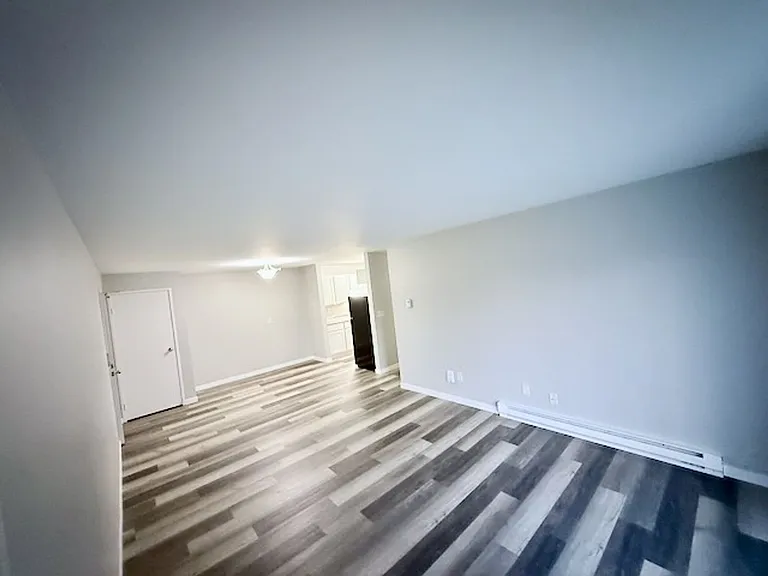 364 N Seymour St #102 — Photo 9