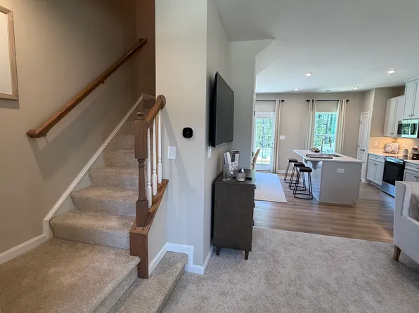 2223 Palm Ct, Sandston, VA 23150