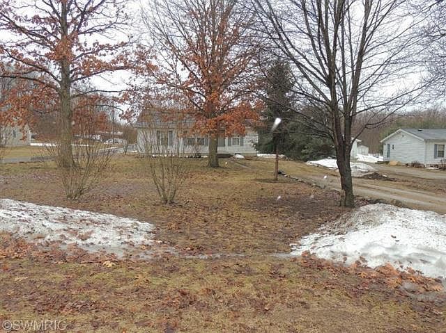 2nd image of 304 Willard St