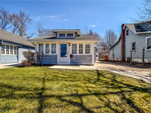 271 E 238th St, Euclid, OH 44123