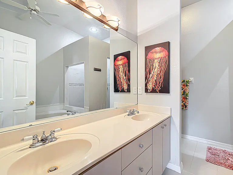 1117 Pinellas Bayway S #403 — Photo 13