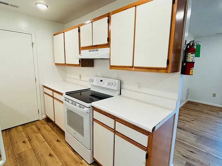 927AB - 410 Houston St. - DM — Photo 30