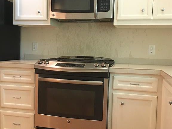 4th image of 8715 Meadowcroft Dr Unit 1801