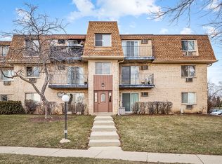 260 Shorewood Dr APT 1A, Glendale Heights, IL 60139