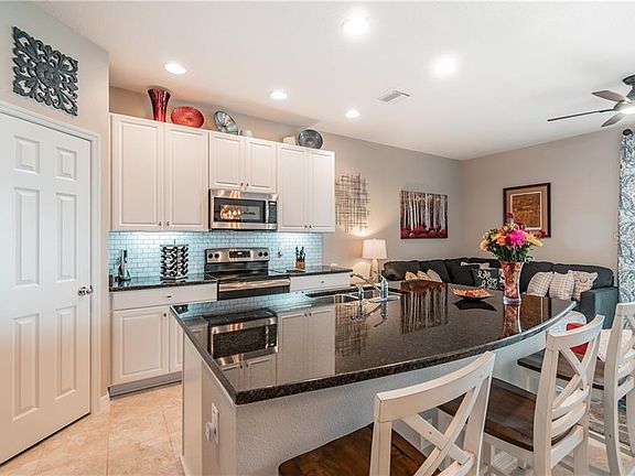 5th image of 7009 Woodchase Glen Dr