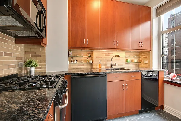 Sold by Corcoran | media 4