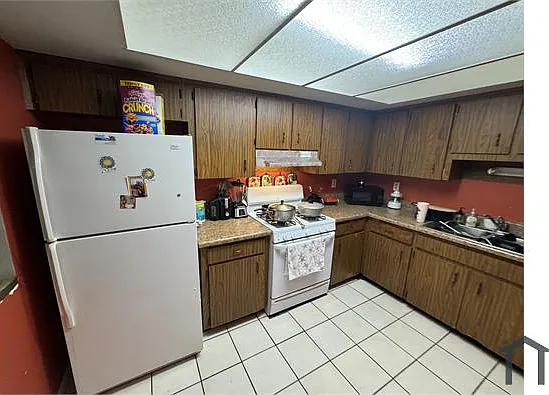 3019 Saint Paul Dr — Photo 5
