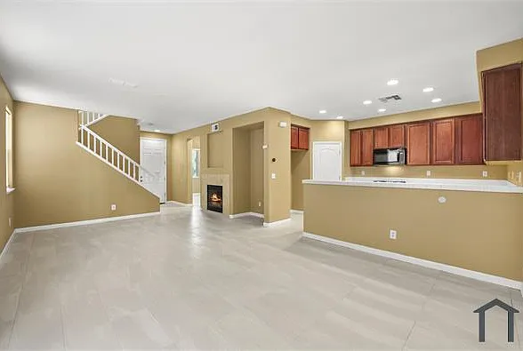 3245 Portage Way — Photo 1