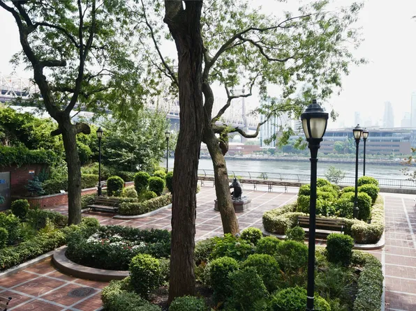 430 East 57th Street image 12 of 15