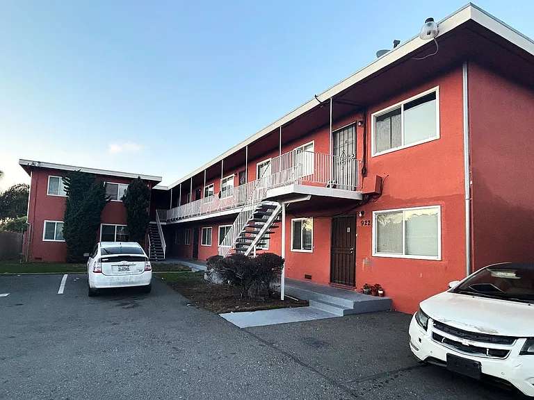 922 Carlson Blvd — Photo 25