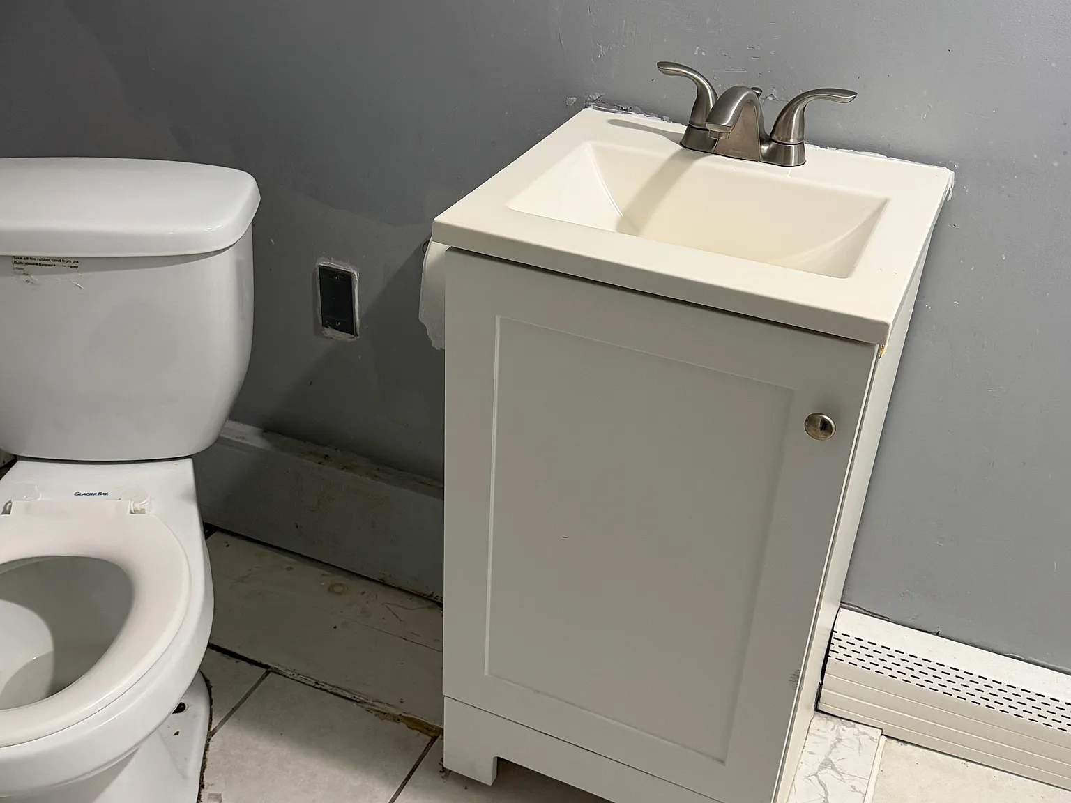 7 bed, 3690 sqft, $800 — Photo 2
