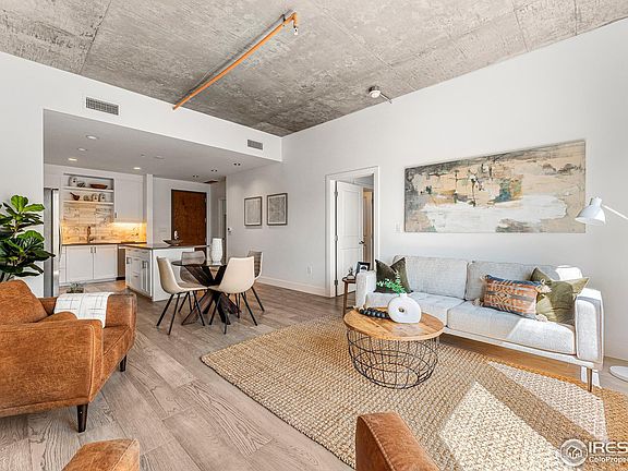 2nd image of 3301 Arapahoe Ave #422