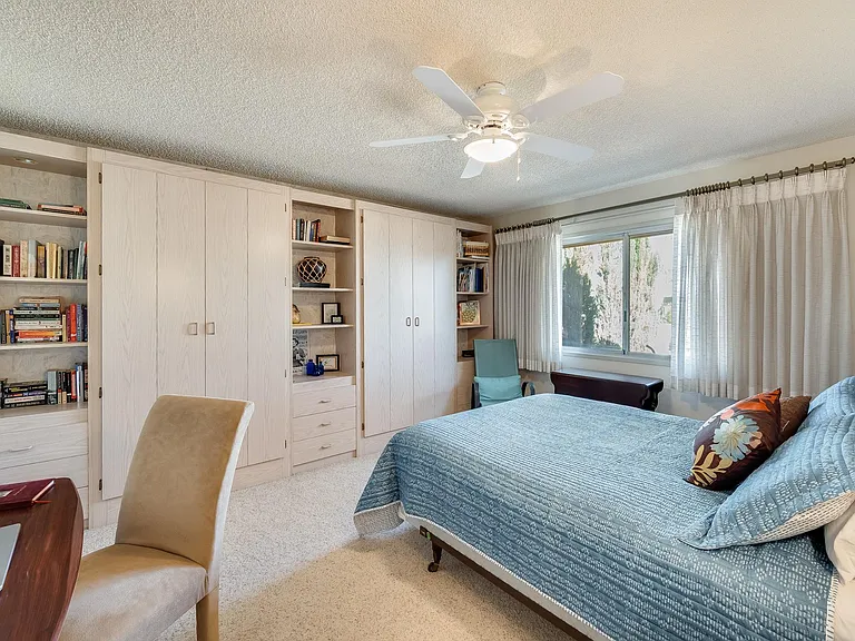 12535 W Seneca Dr — Photo 32