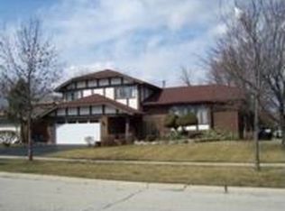 700 W 58th St, Westmont, IL