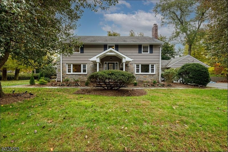 1st image of 297 Hillsdale Ave