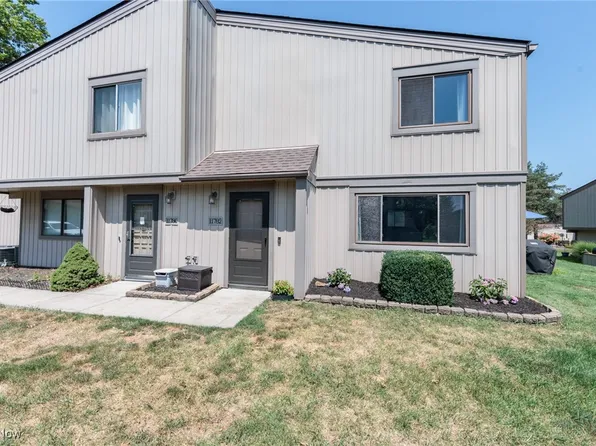 11782 Harbour Light Dr, North Royalton, OH 44133