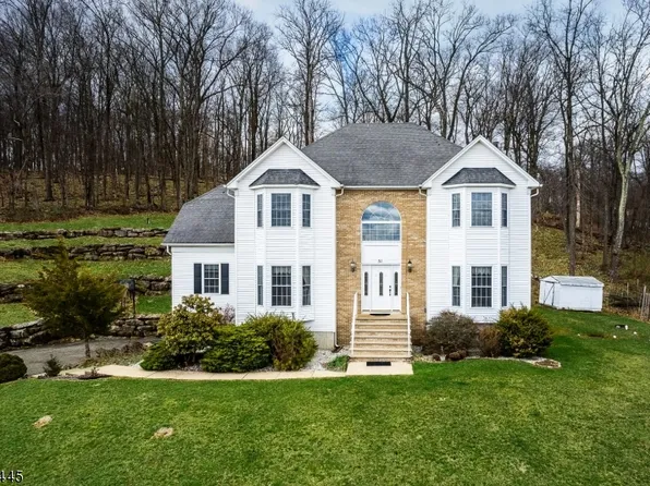 51 Indian Spring Rd, Mount Olive Twp., NJ 07828