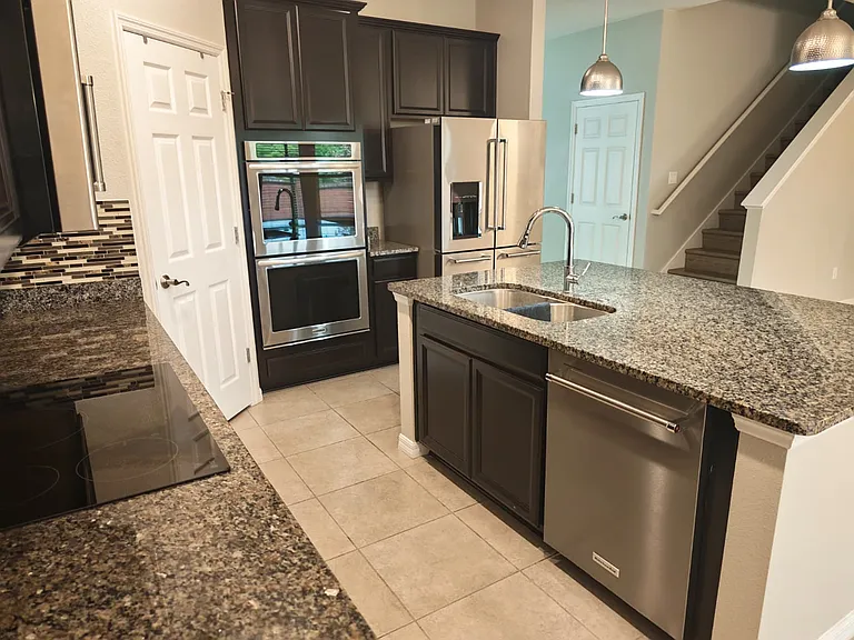 635 Marsh Reed Dr — Photo 8