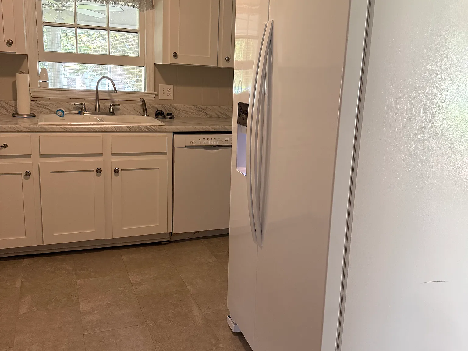3 bed, 1489 sqft, $1,950 — Photo 2