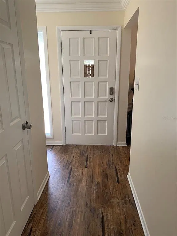 3 bed, 2.5 bath, 1812 sqft, $2,650 — Photo 2