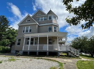 68 Cliff St #A, Norwich, CT 06360