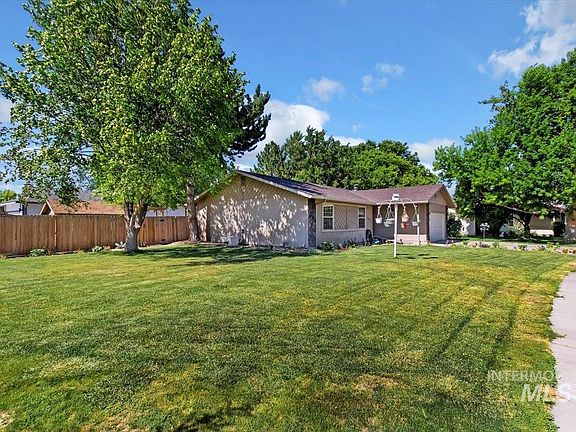 4th image of 1009 Parkway Dr