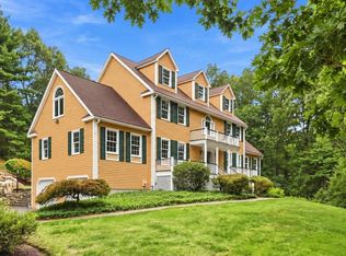 10 Hawk Ridge Rd, Andover, MA 01810