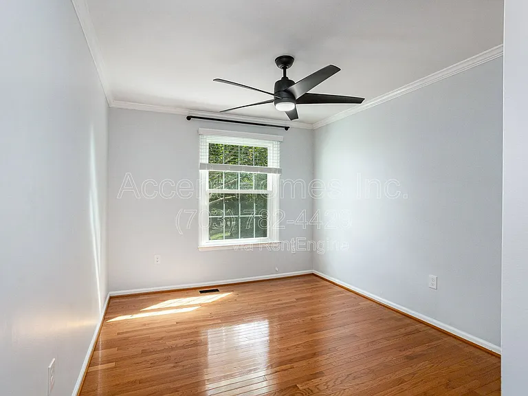 6107 Summer Park Ln — Photo 17