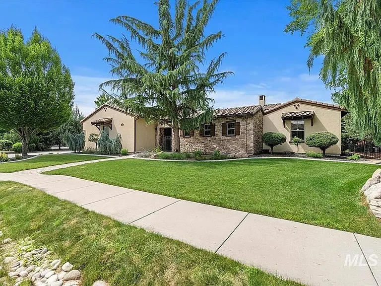 966 W Watersford Dr — Photo 46