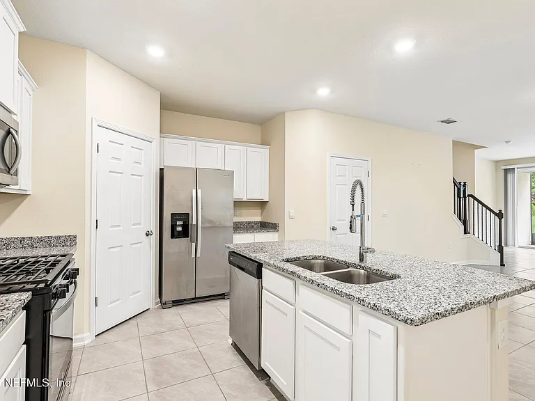 593 Coastline Way — Photo 14