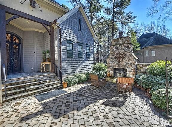 5th image of 122 Wellfleet Ln