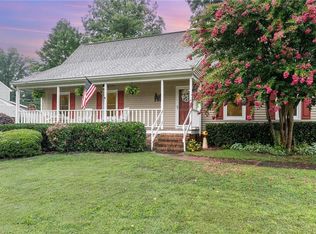 1614 Heraldry Ln, Greensboro, NC 27455