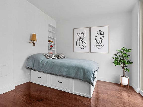 2nd image of 509 E 77th St APT 6G