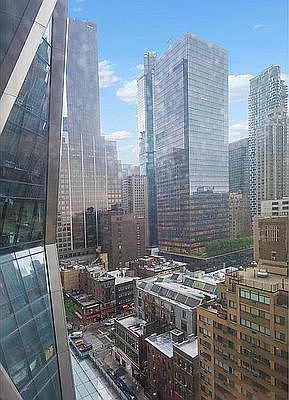 5th image of 322 W 57th St APT 25R