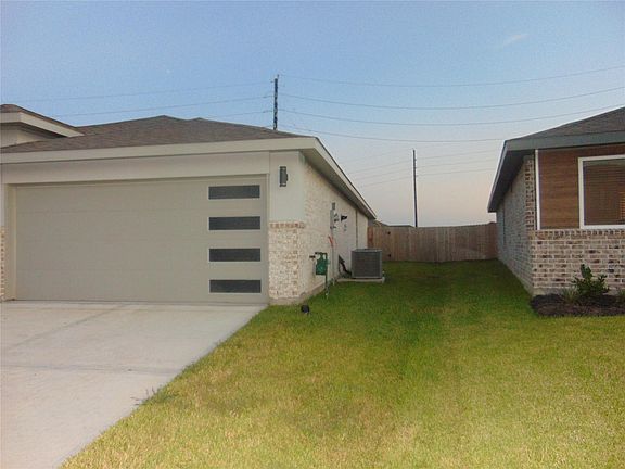 2nd image of 18911 Allendale Forest Dr