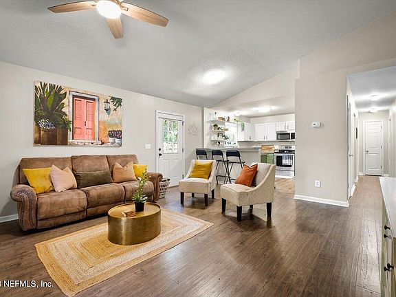 4th image of 7070 OAKWOOD Drive