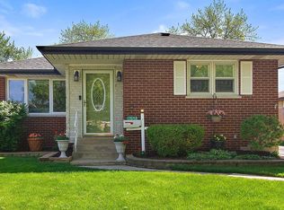 17543 Bernadine St, Lansing, IL 60438