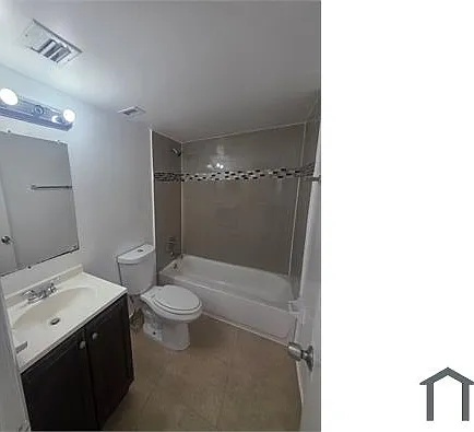 2 bed, 945 sqft, $2,300 — Photo 3