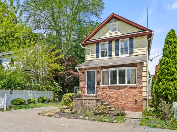 1 Saunders St, Hastings On Hudson, NY 10706
