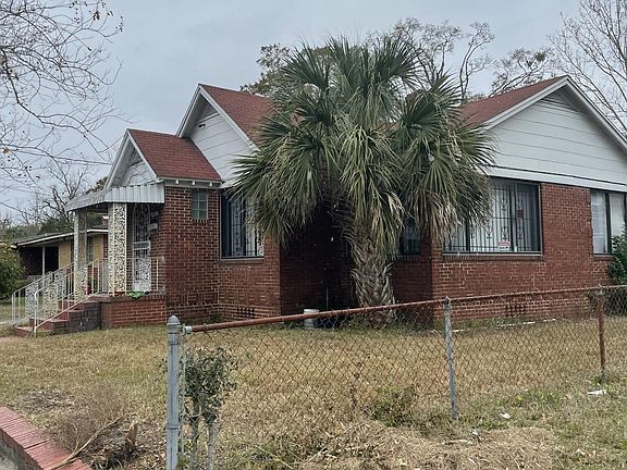3rd image of 2404 WITSCHEN Avenue