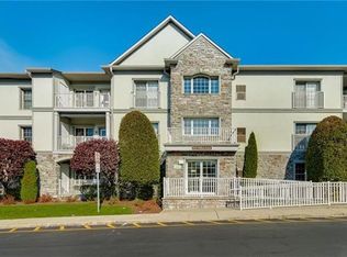 30 N De Baun Ave UNIT 202, Suffern, NY 10901