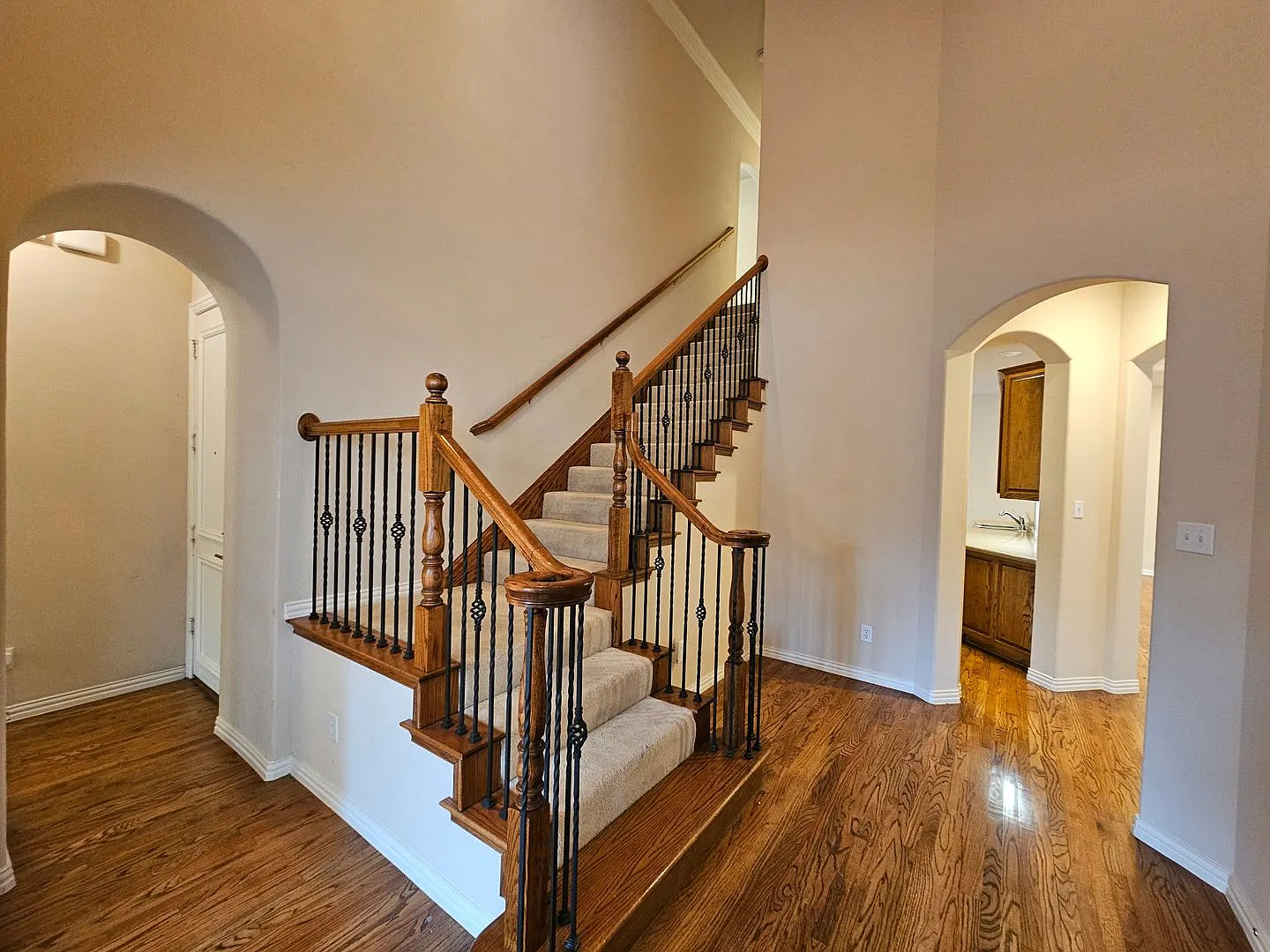 Luxury lifestyle home, nestled in the prestigious University Park in Irving TX — Photo 3