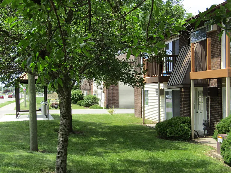 Woodcrest Apartments — Photo 20