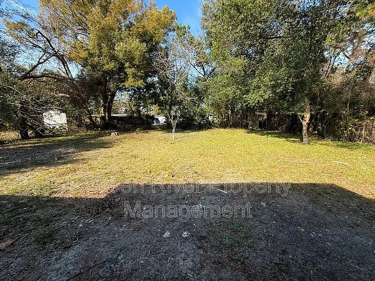 1033 Ake Ln — Photo 19