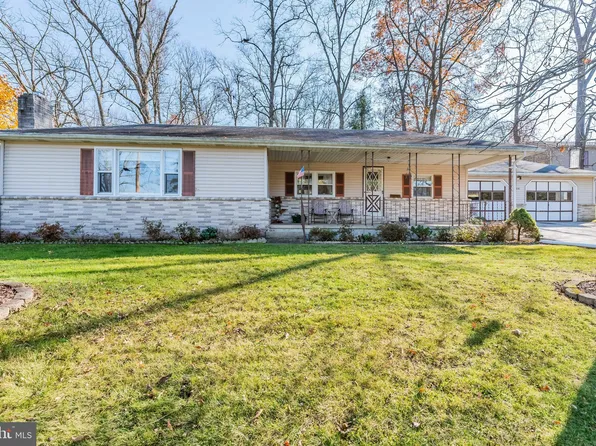 230 Quaker Meeting Rd, Wellsville, PA 17365
